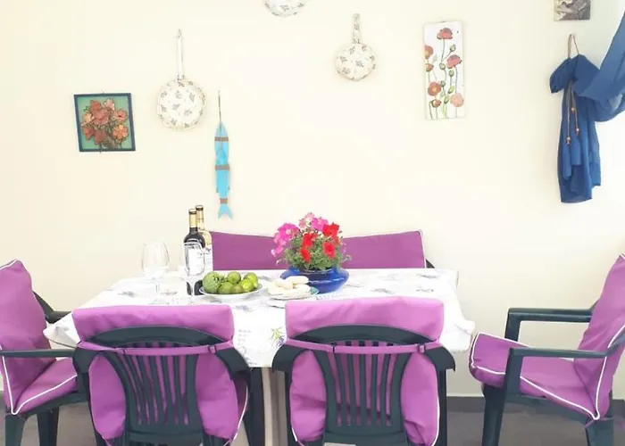 Villa Marina With Pool